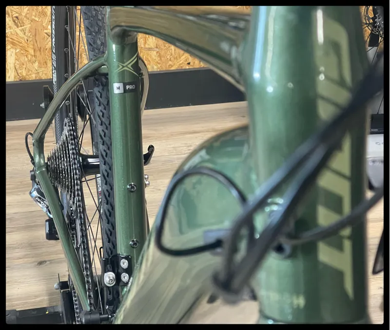 Revolt E+ Pro 25km/h Medium Army 2020-3